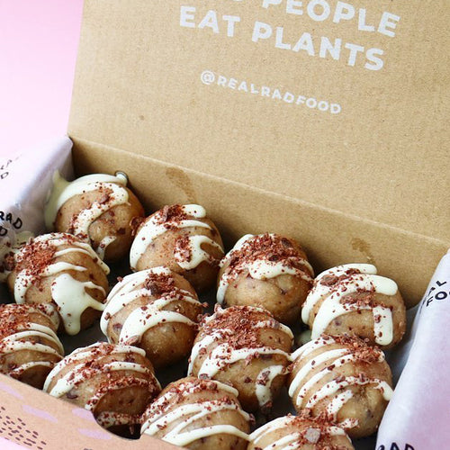 RECIPE: Cookies & Cream Raw Ball