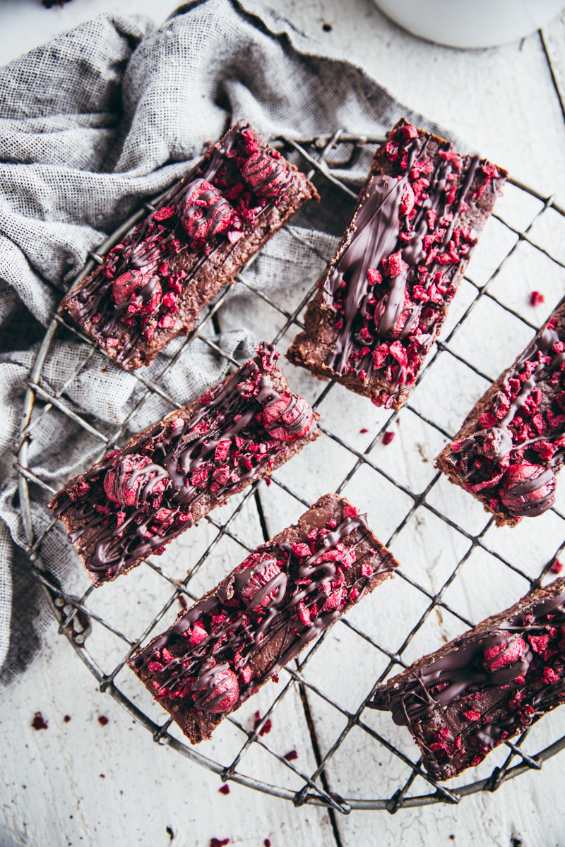 RECIPE: Raw Cacao & Brazil Nut Hemp Slice - Solomons Gold Chocolate