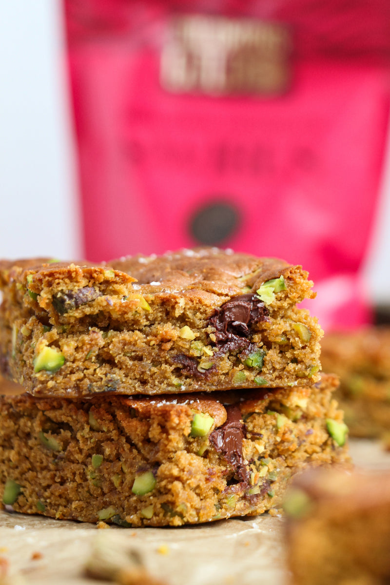 Recipe: Pistachio chocolate blondies