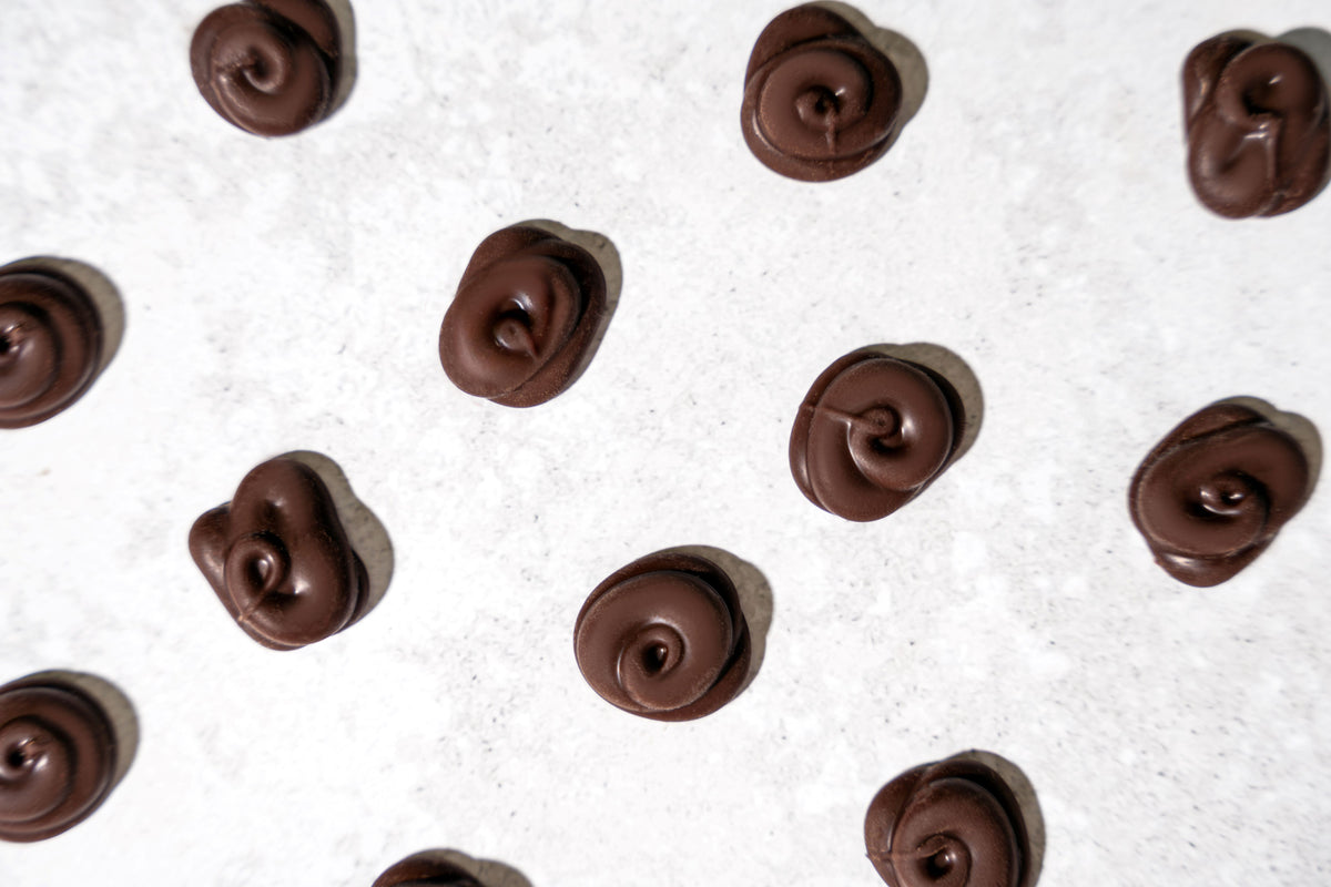 Dark Chocolate Swirls Caramel 58%, 1kg